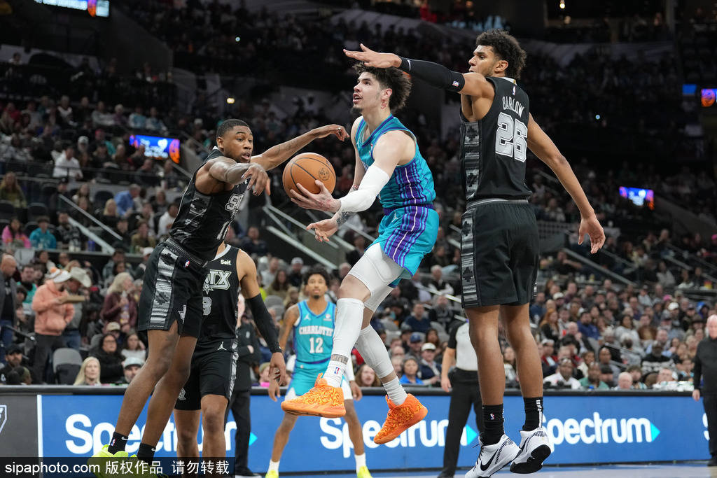 圣安东尼奥马刺内部会议纪要流出：今晨止住颓势，CBA季后赛使命明确，赛季目标并未改变(马刺锁定西部第10进入附加赛)-开云APP